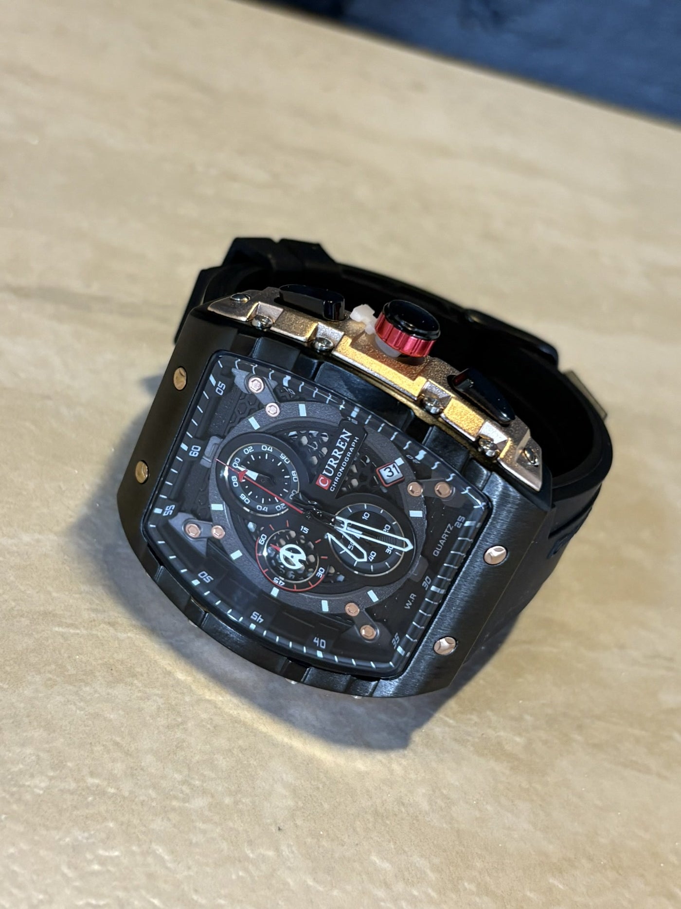 CURREN M-8442