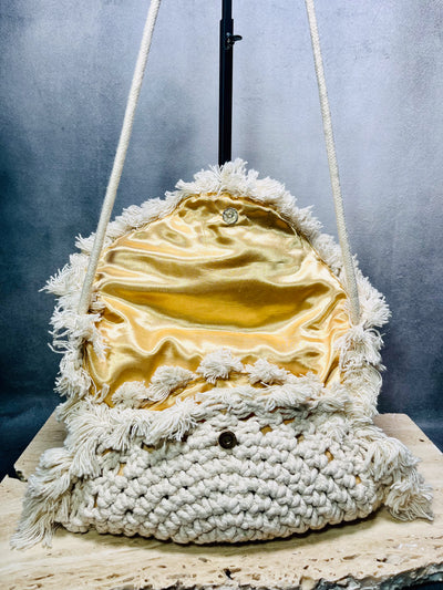 Macramé Envelope