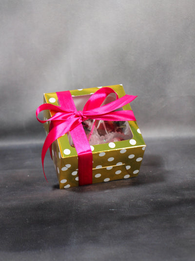 4 STRAWBERRY DECO WITH CHOCOLATES