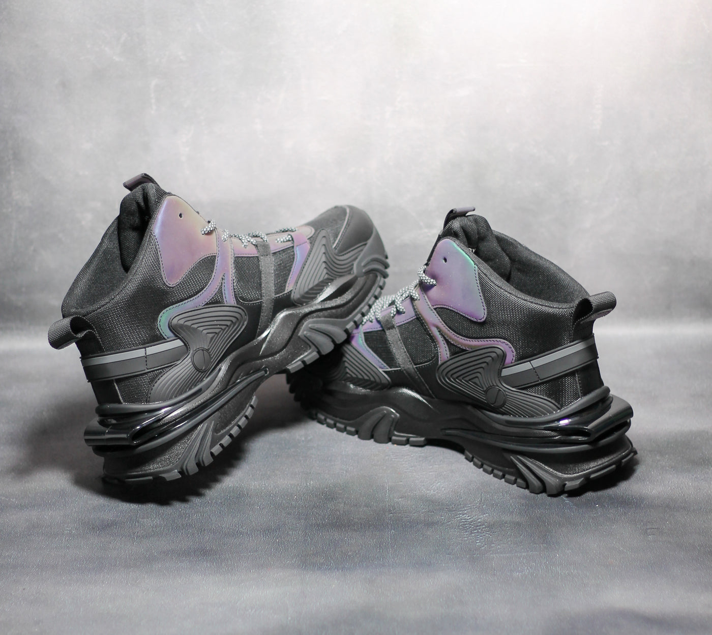 BLACK JAVI SNEAKERS