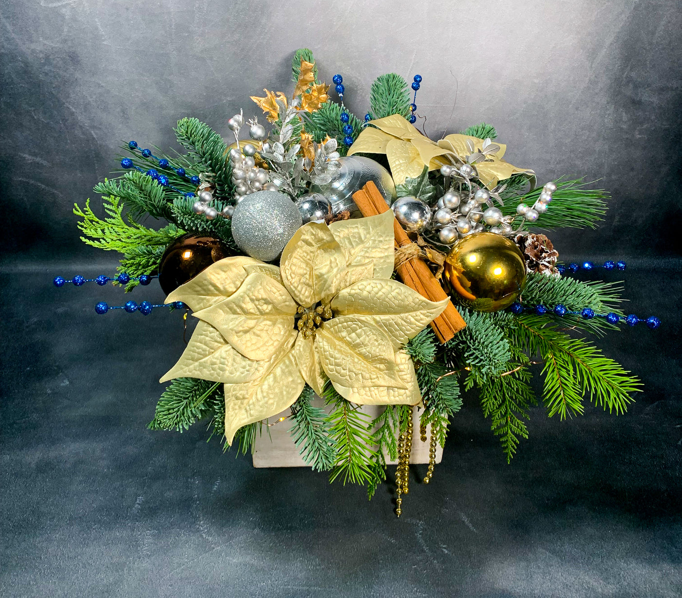 GOLDEN CHRISTMAS