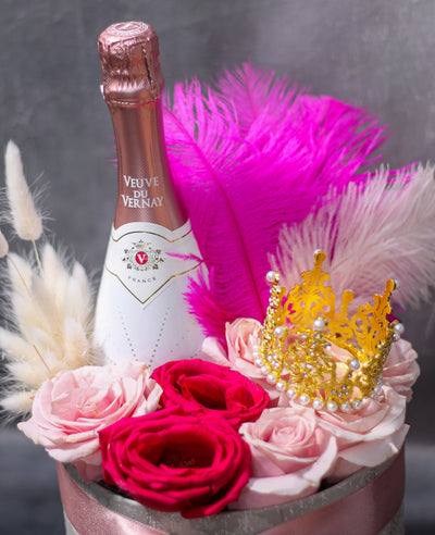 Romantic Anniversary - ROOM DECORATION