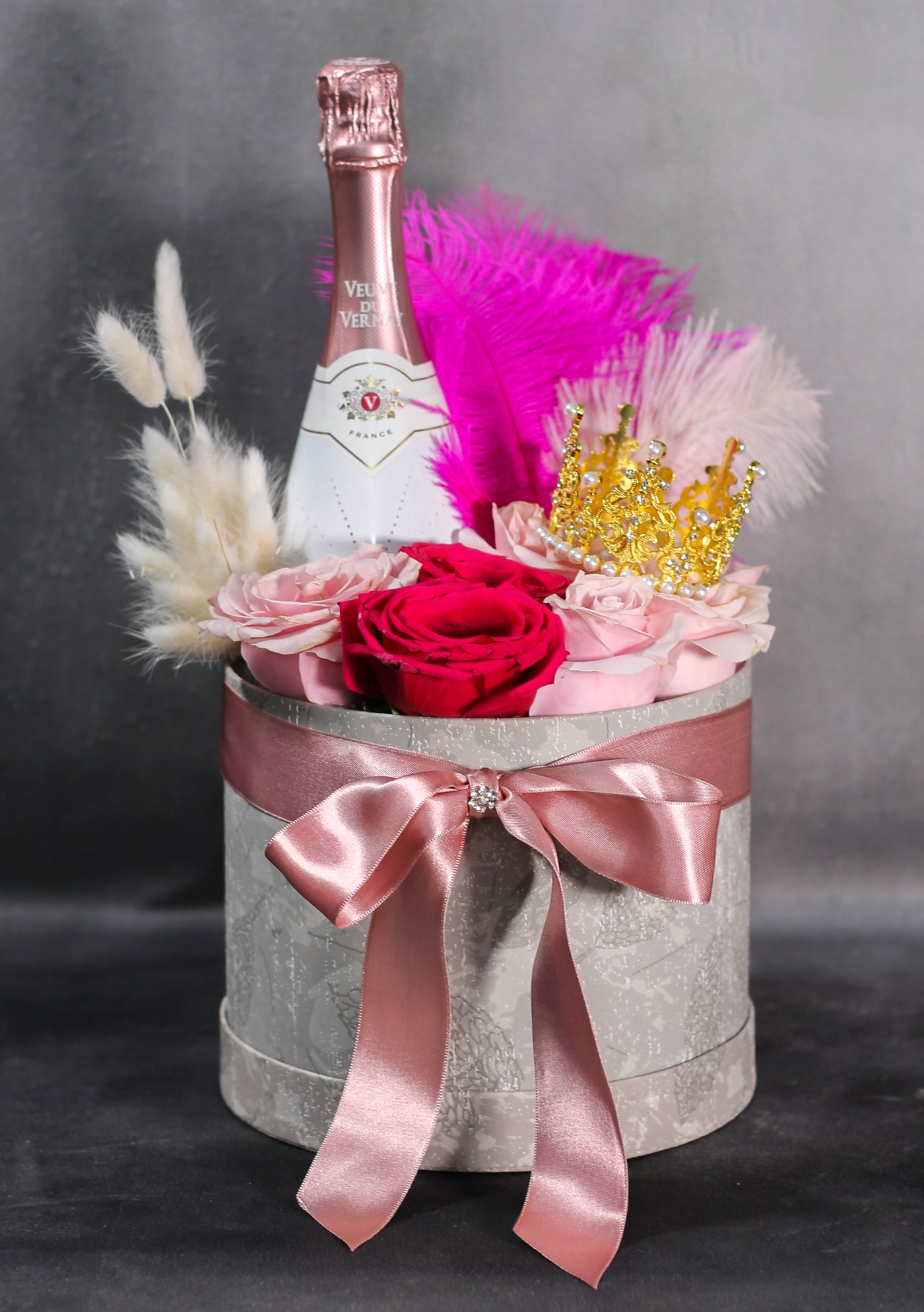 Romantic Anniversary - ROOM DECORATION