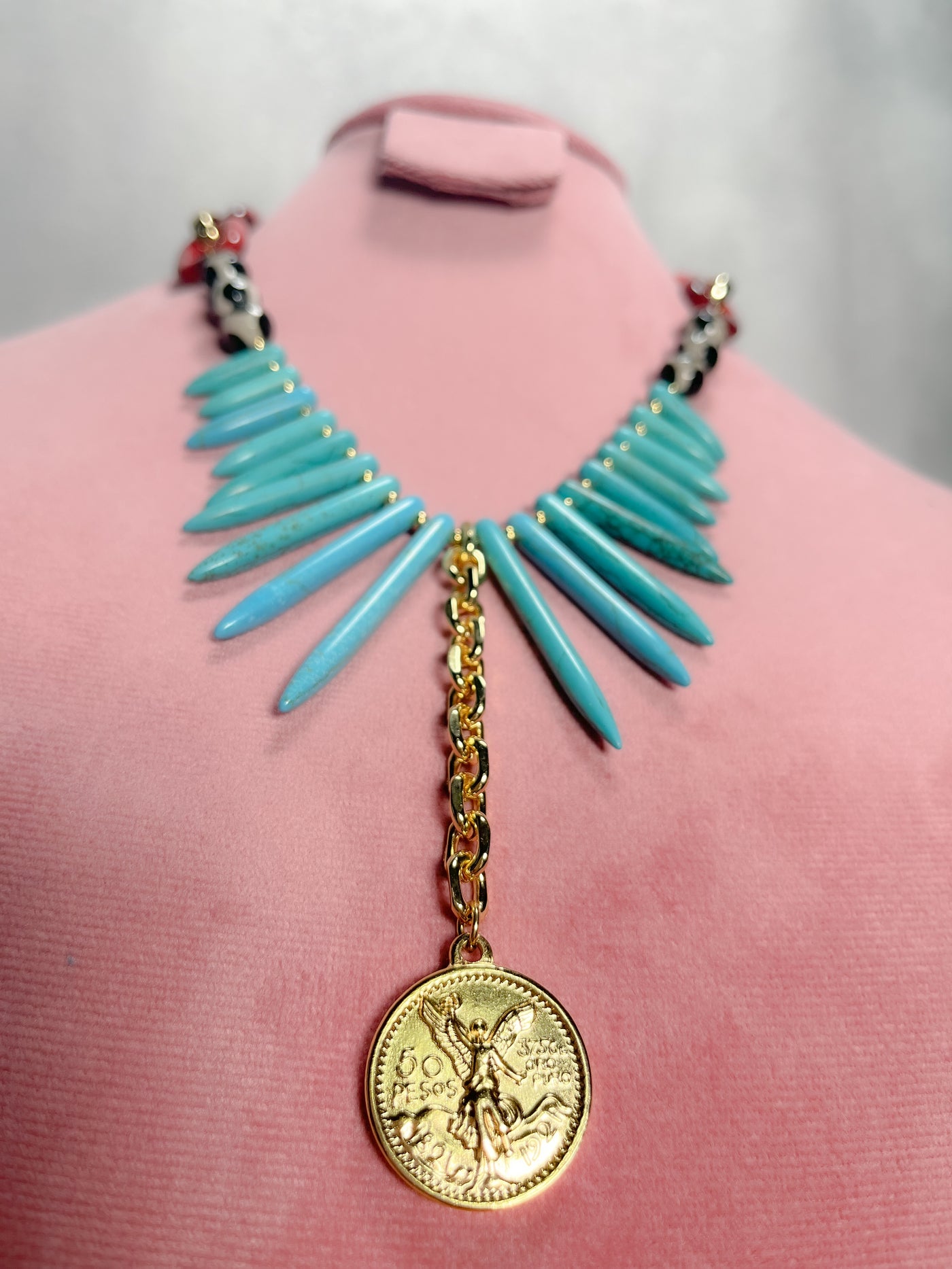 PRETTY QUARTZ NECKLACE