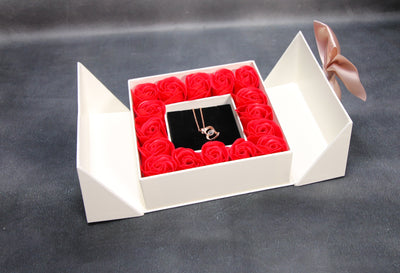 ROMANTIC JEWELRY BOX