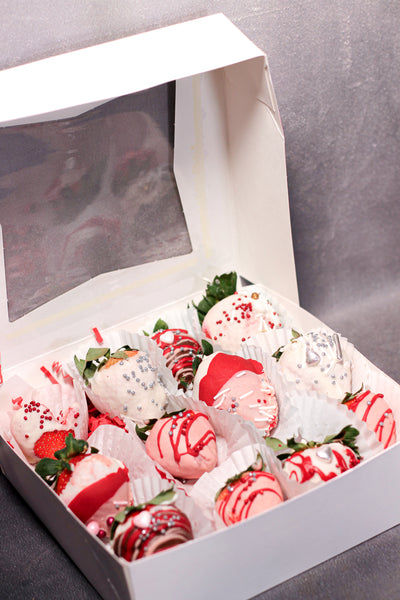 SWEET & BEAUTIFUL STRAWBERRIES